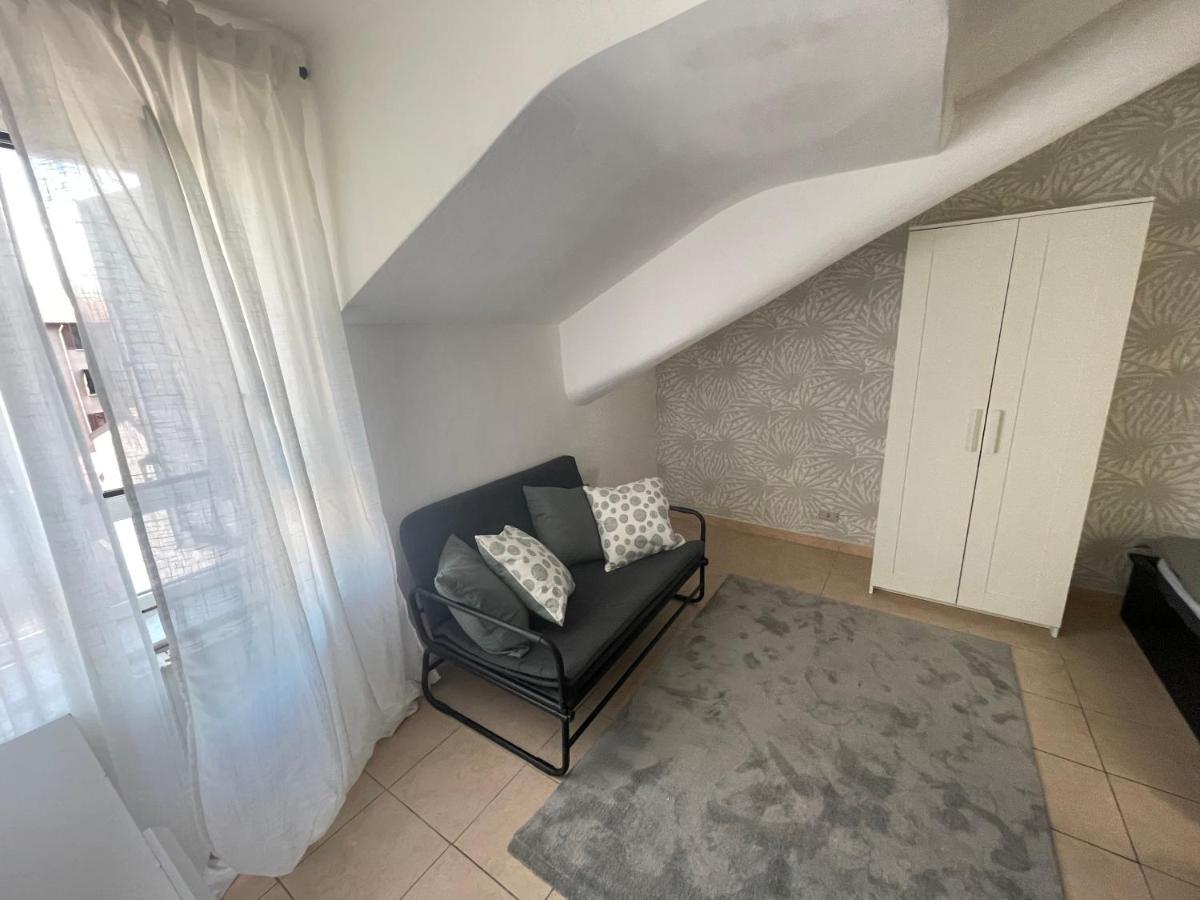 Mansarda Di Nolo-Mm Pasteur-Red Line Apartment Milan Exterior photo